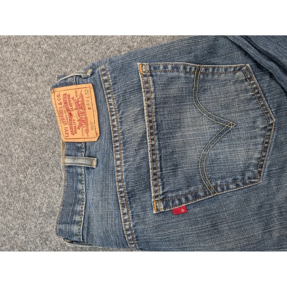 Levis 550 Jeans Mens 44x32 Blue Relaxed Fit Tapered Stained Workwear Denim Pants